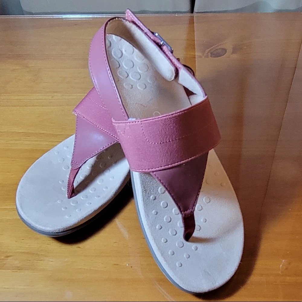 Vionic Adjustable T-Strap Sandals-Danita